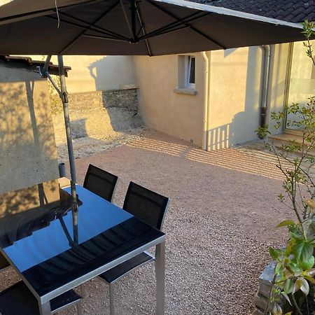 Petite Maison En Pierre Au Calme Avec Exterieur Montbellet Екстер'єр фото