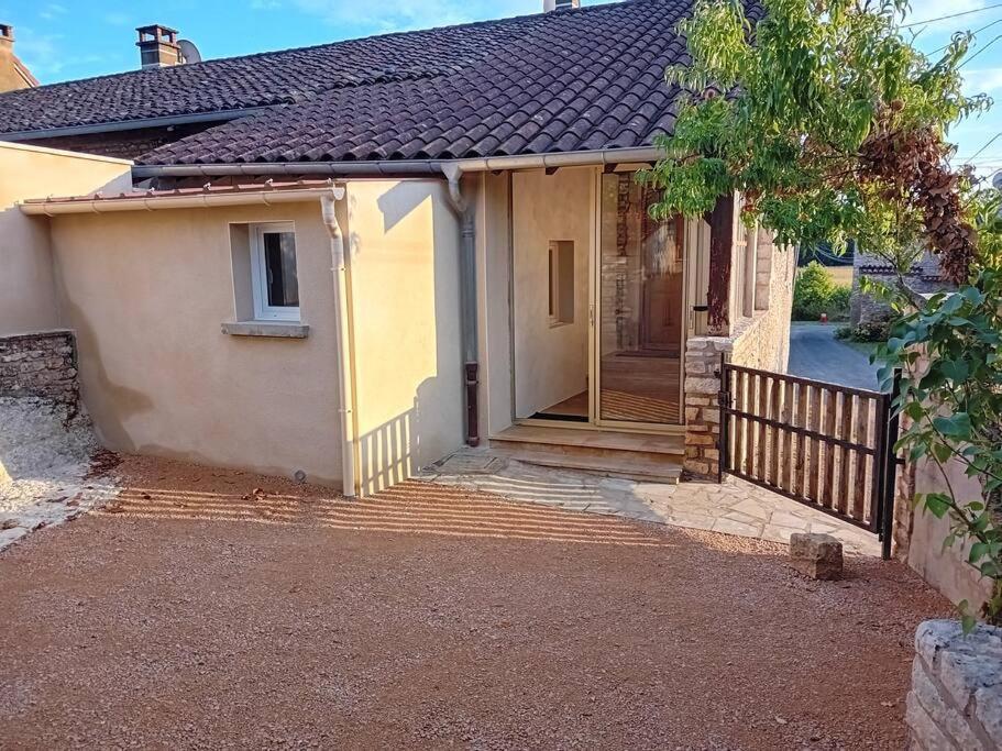 Petite Maison En Pierre Au Calme Avec Exterieur Montbellet Екстер'єр фото